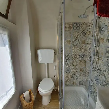 Atena's House アパート *